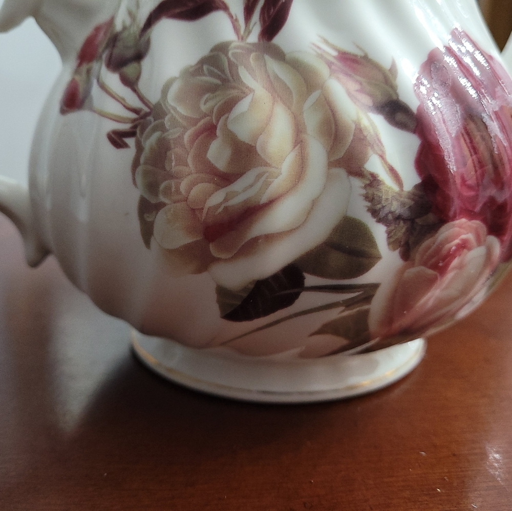 Teapot - Picture 11 of 11